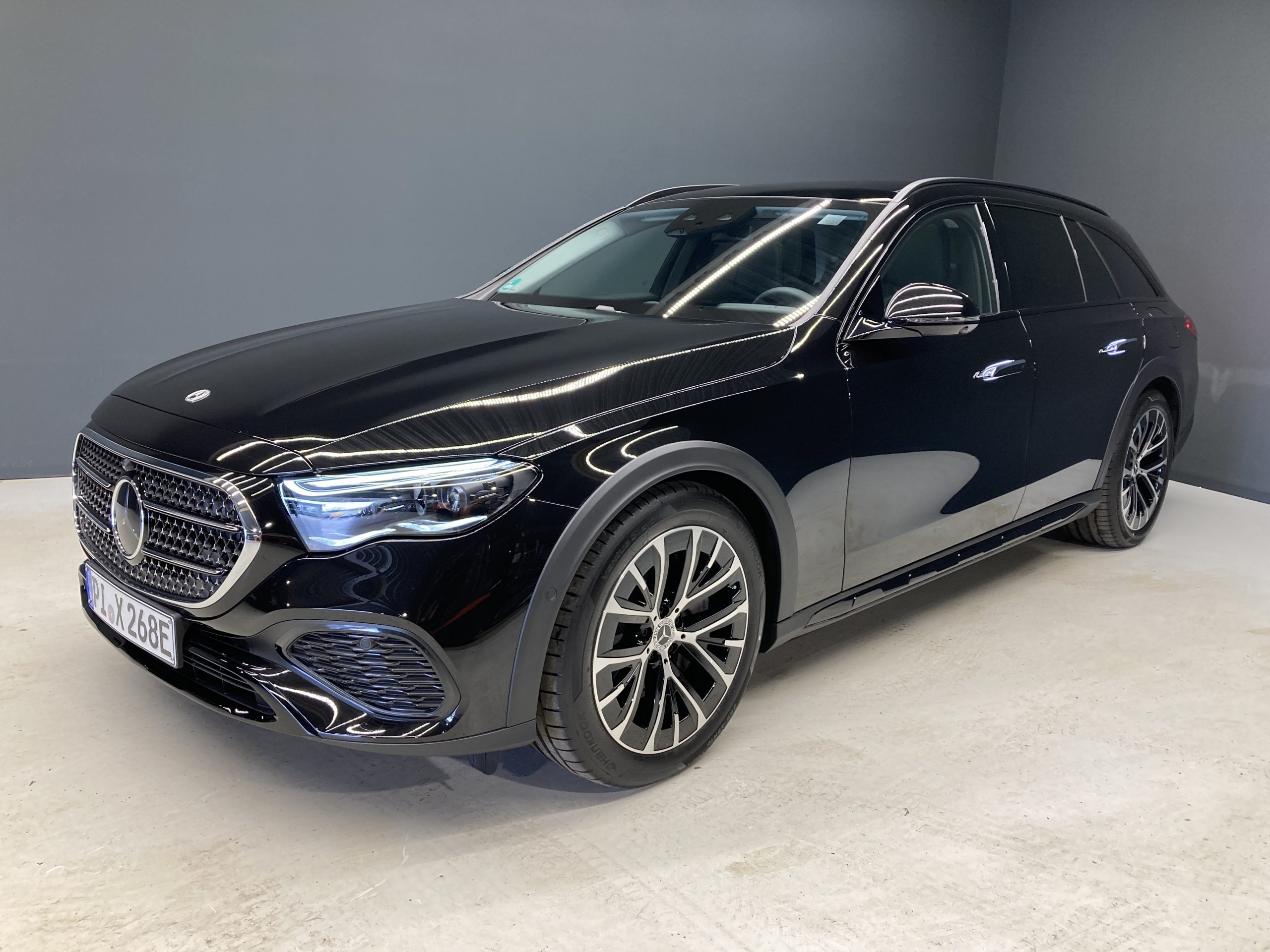 E 300